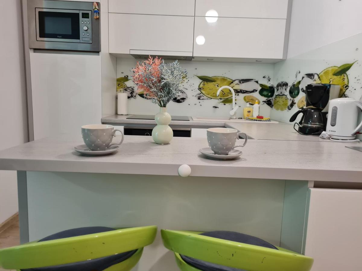 Apartment Apartamentyprzymorzu Z Basenem I Bawialnia