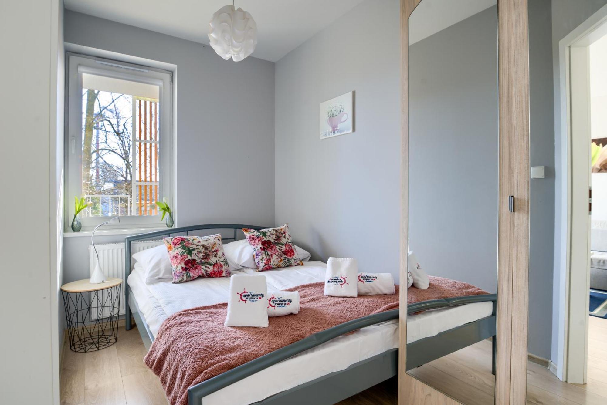 Apartamentyprzymorzu Z Basenem I Bawialnia Apartment